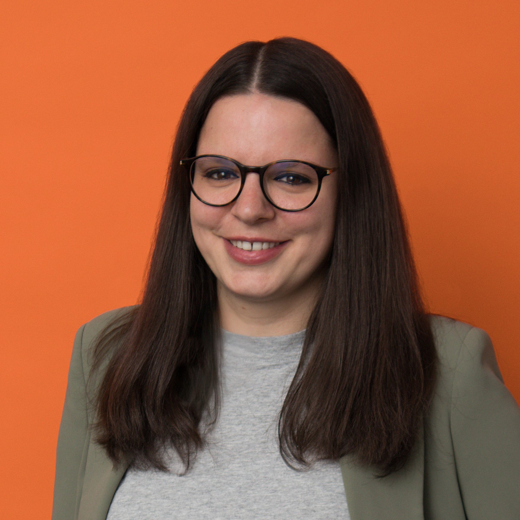 Mitarbeiterfoto_Lisa_Fischer_quadratisch